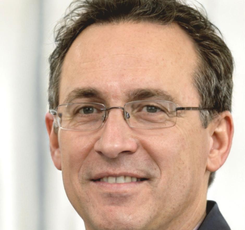 Rúben Tavares, consultor financeiro sénior na duralenstivo